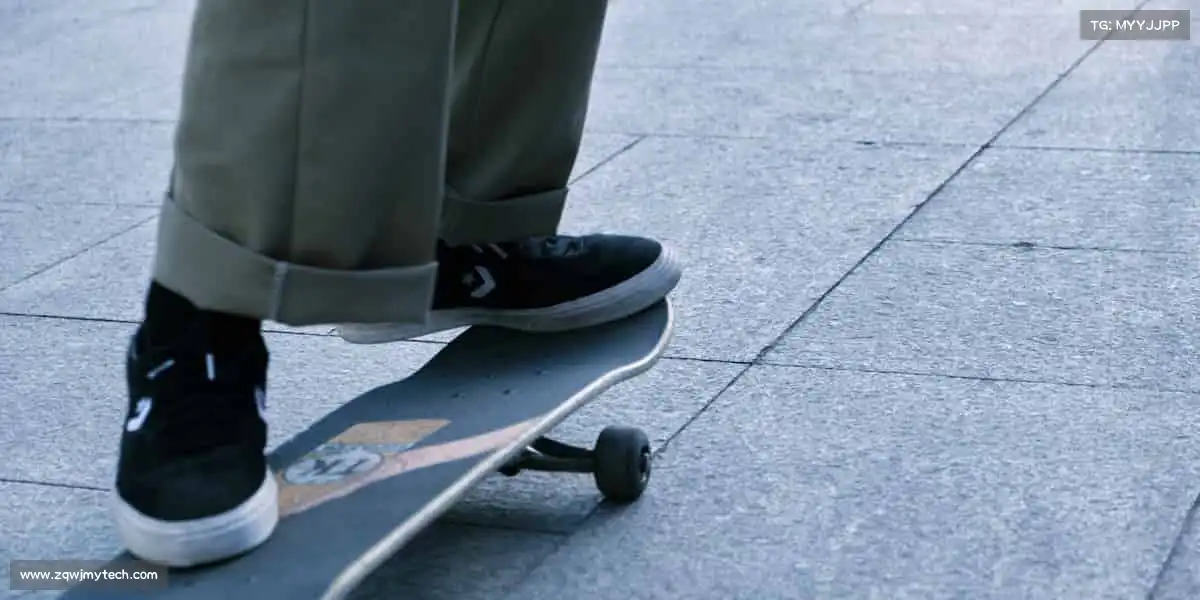 ag亚娱🏒冰刀划过冰面，速度与激情在此刻完美碰撞！